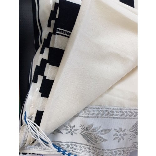 Talitnia Yemenite Tallit Prayer Shawl - Tied with Thick Yemenite Tzitzit and Techelet - 1 in stock